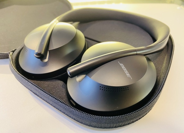 Bose Noise Cancelling Headphones 700 2